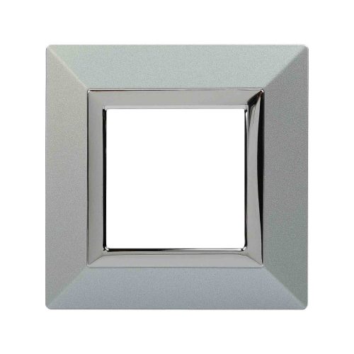 Светло-серебристый